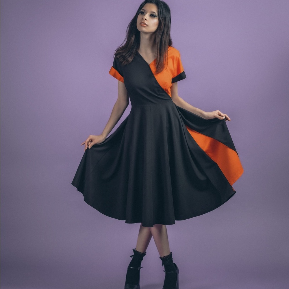 The Great Pumpkin Dress Lively Ghosts Black & Orange Split Dress Halloween Pinup